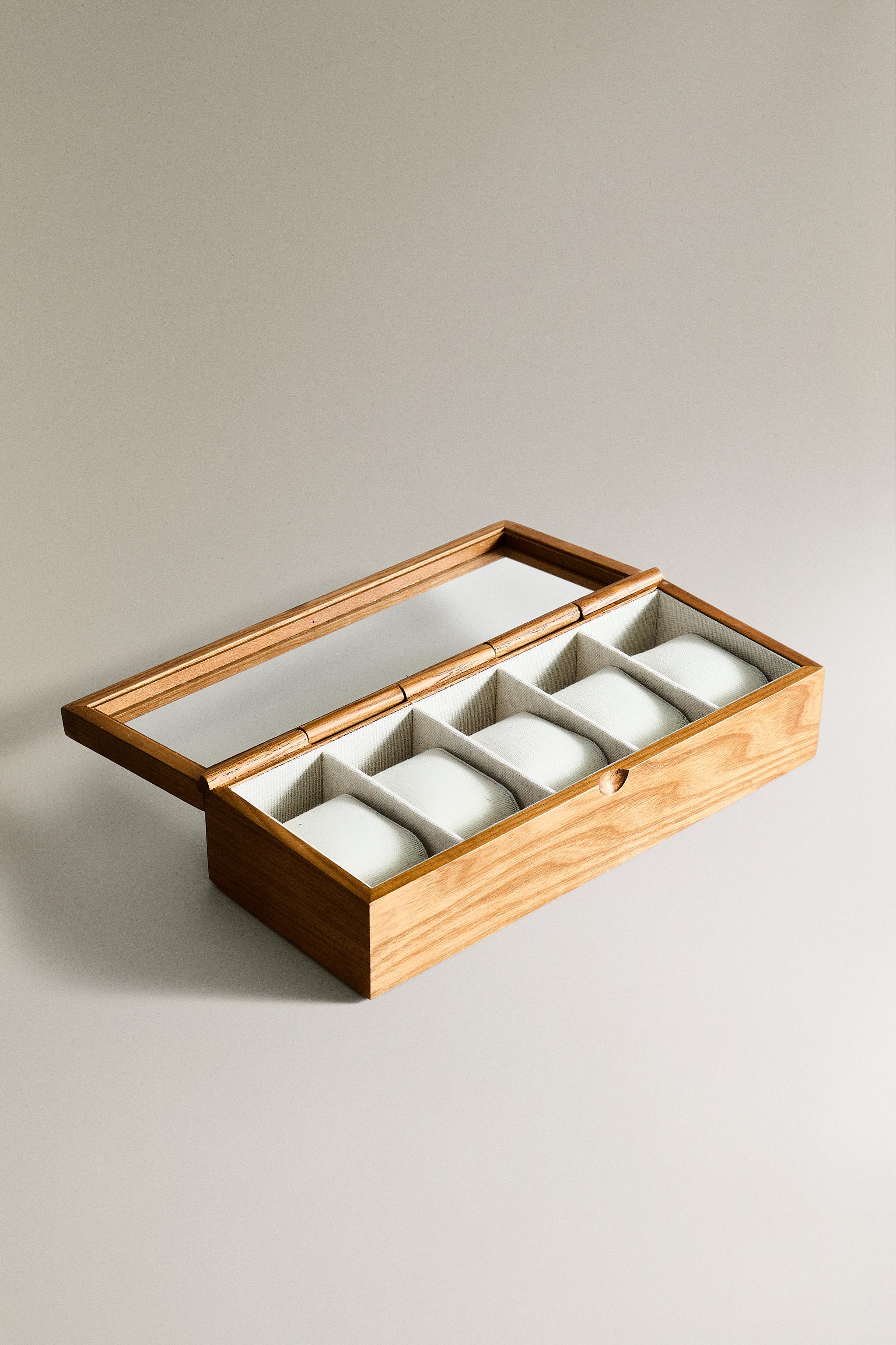 BOÎTE À MONTRES EN BOIS